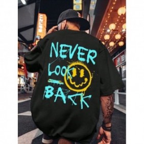 قميص 'Never Look Back' من...