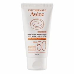 Avène Sunscreen in...